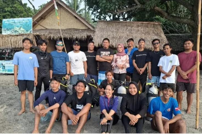 Senator MIrah Midadan Fahmid,Anggota DPD RI Prov NTB