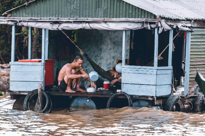 Mencegah Banjir di Era Urbanisasi: