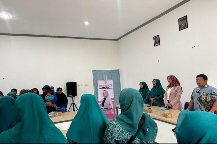 Sosialisasi 4 Pilar MPR RI, Mirah Midadan Fahmid Ajak Kelompok PKK Lombok Barat Perkuat Nilai-Nilai Kebangsaan